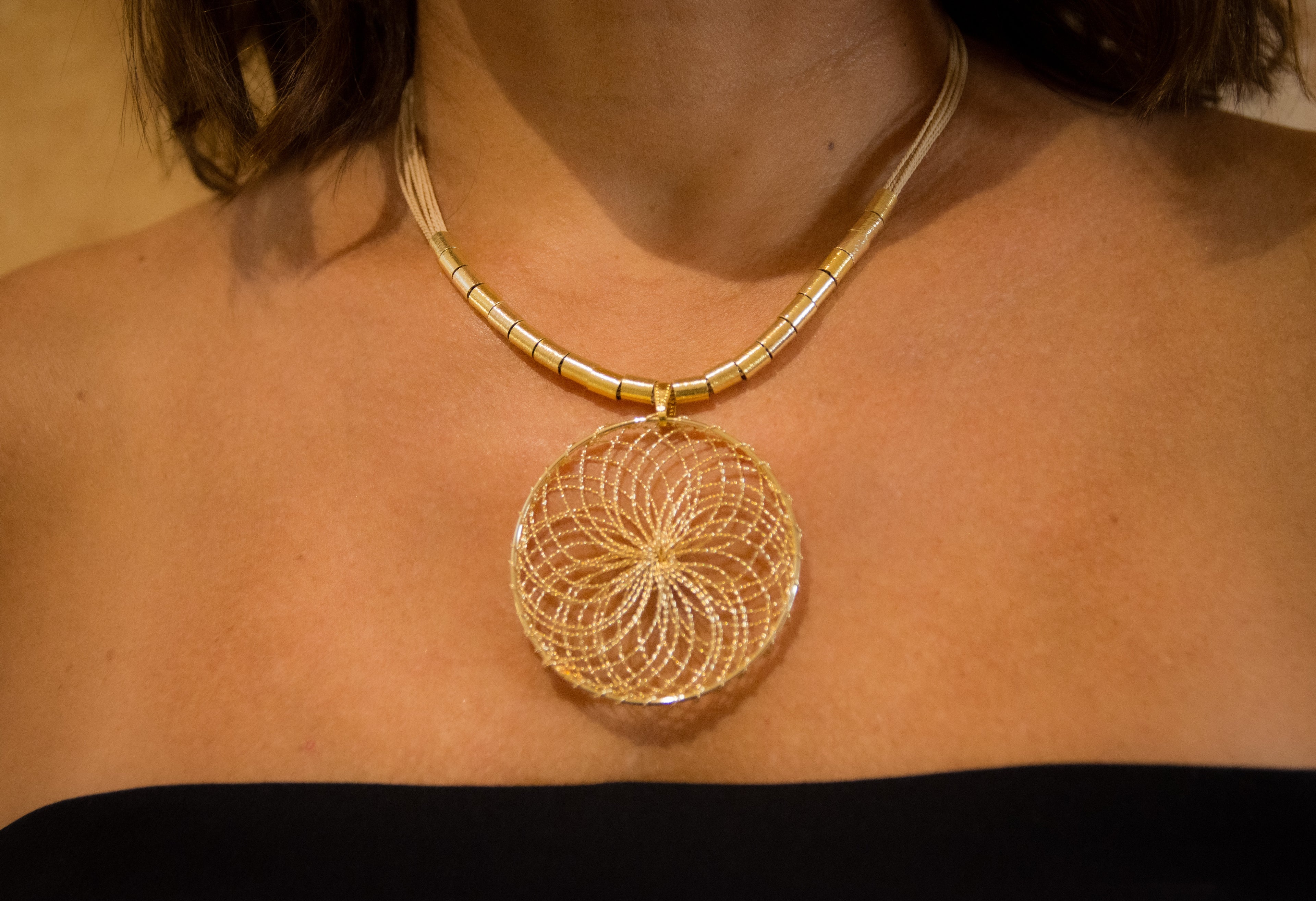 COLAR ARAMADO ELIPTICO